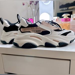 Steve Madden sneakers
